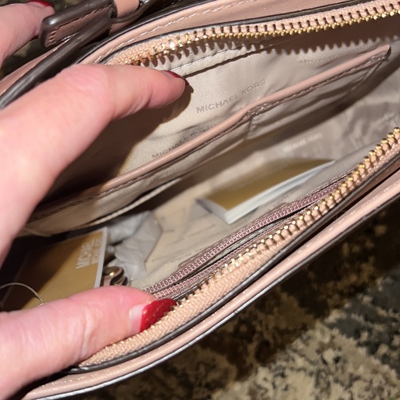 Michael Kors crossbody - Picture 5 of 7